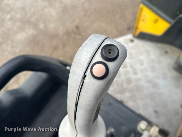 image for item FK0610 2017 Bomag BW 120 SL-5 double drum vibratory roller