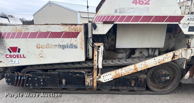 image for item FK0611 Cedarapids CR462 paver