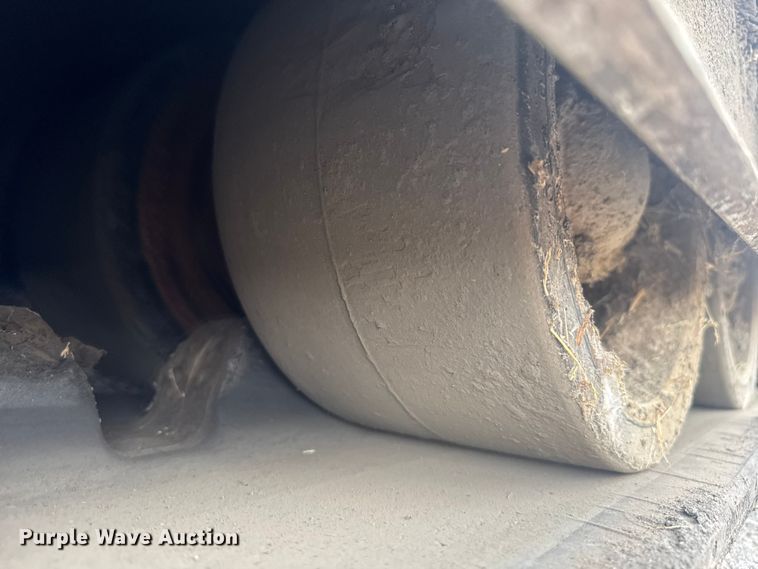 image for item FK0611 Cedarapids CR462 paver