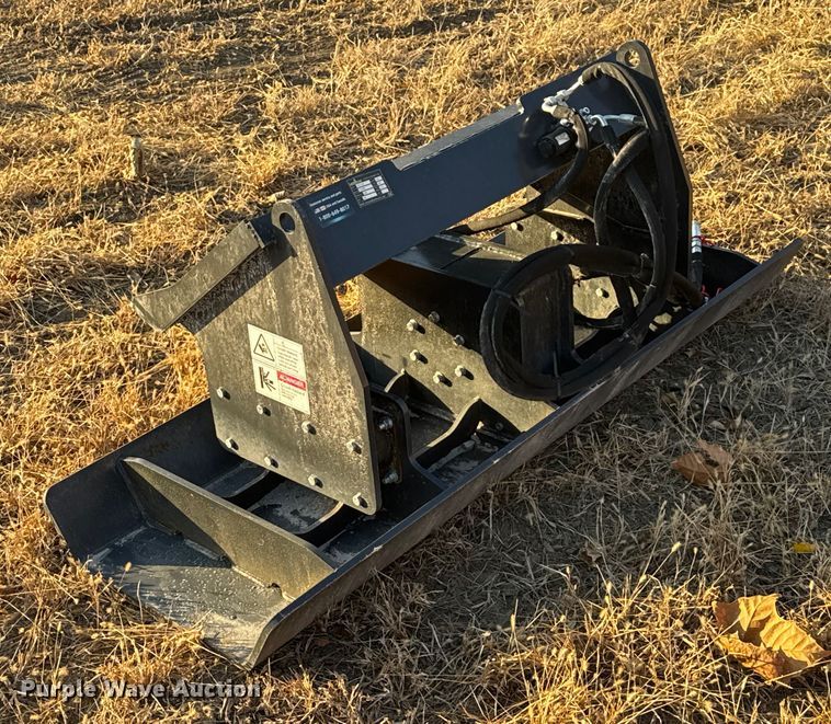 image for item FK0614 2024 LandHonor VPC-11-72W  skid steer plate compactor