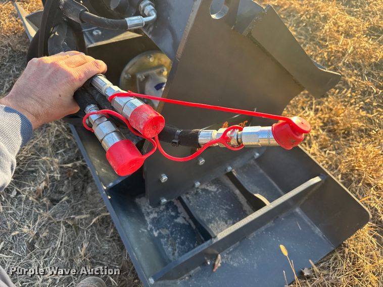 image for item FK0614 2024 LandHonor VPC-11-72W  skid steer plate compactor