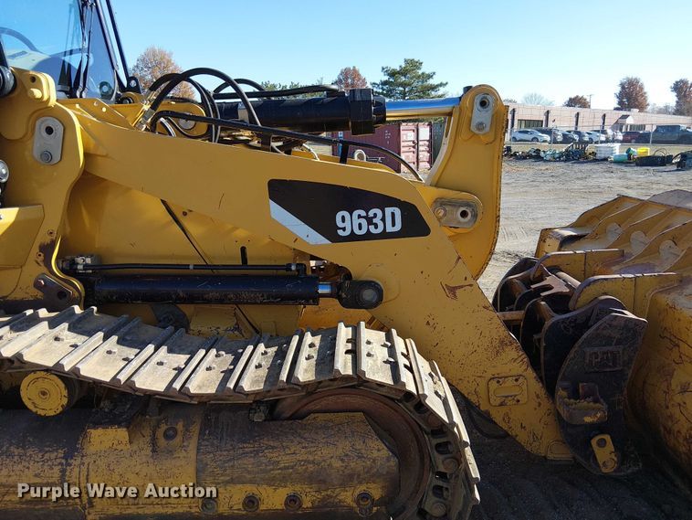 image for item FK0628 2013 Caterpillar 963D track loader