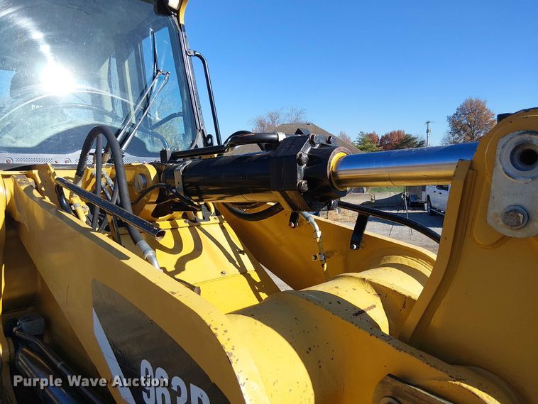 image for item FK0628 2013 Caterpillar 963D track loader