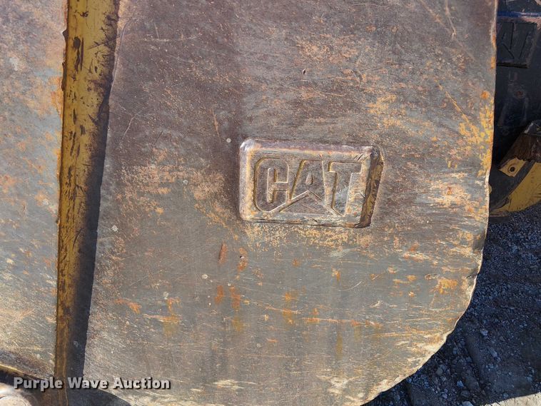 image for item FK0628 2013 Caterpillar 963D track loader