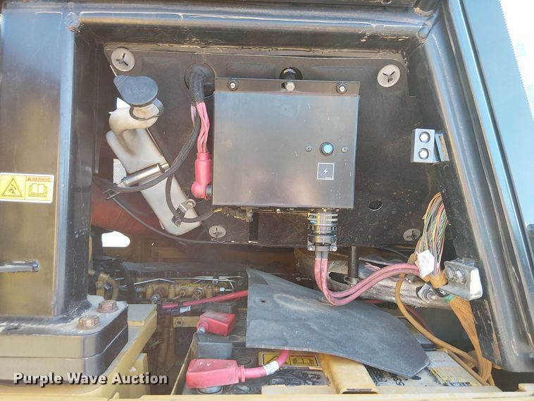 image for item FK0628 2013 Caterpillar 963D track loader