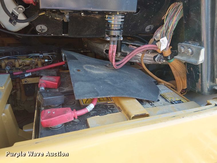 image for item FK0628 2013 Caterpillar 963D track loader