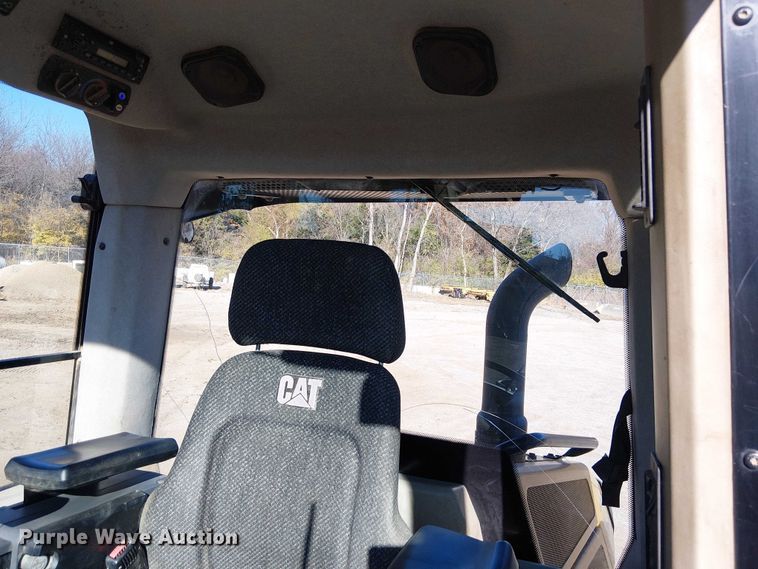 image for item FK0628 2013 Caterpillar 963D track loader