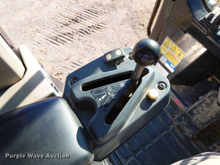 image for item FK0628 2013 Caterpillar 963D track loader