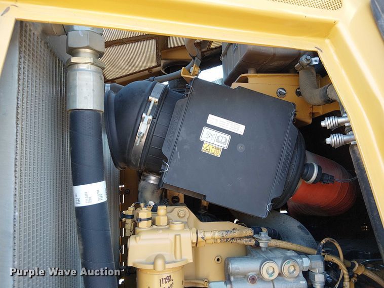 image for item FK0628 2013 Caterpillar 963D track loader