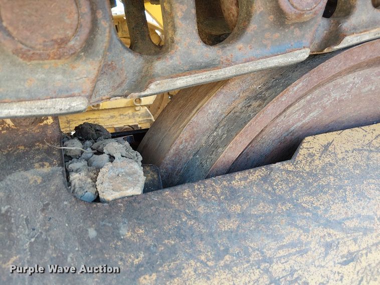 image for item FK0628 2013 Caterpillar 963D track loader