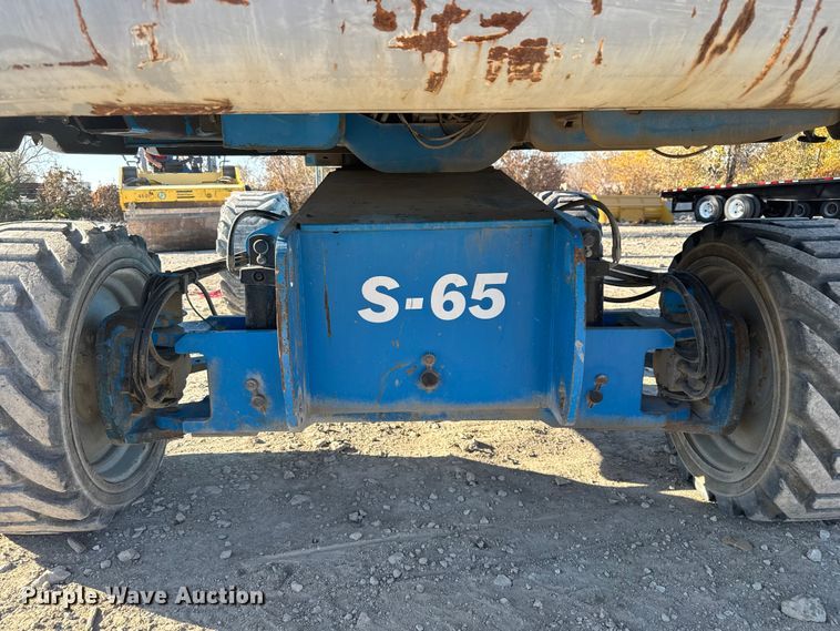 image for item FK0629 2007 Genie S-65  boom lift