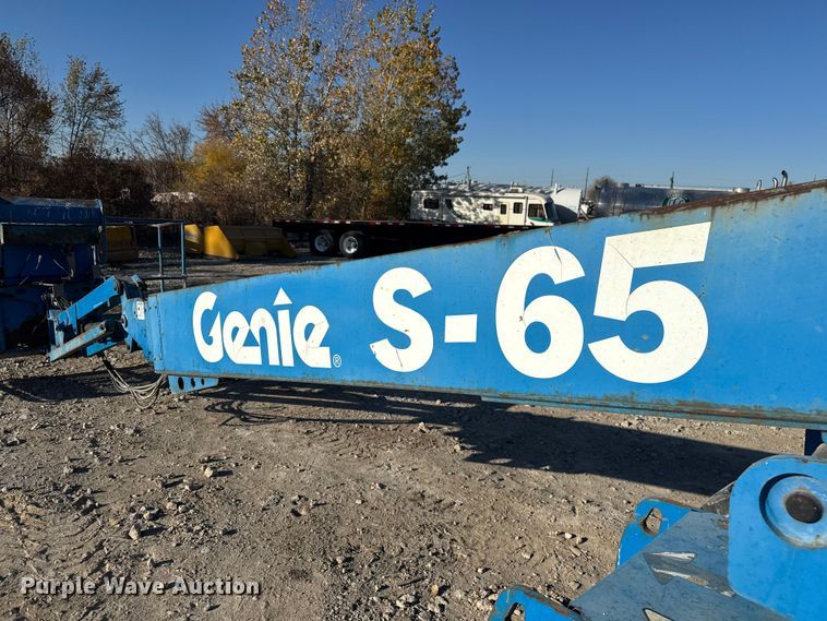 image for item FK0629 2007 Genie S-65  boom lift
