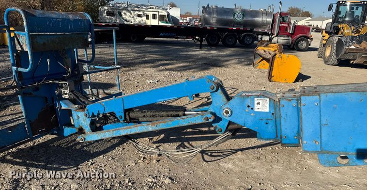 image for item FK0629 2007 Genie S-65  boom lift