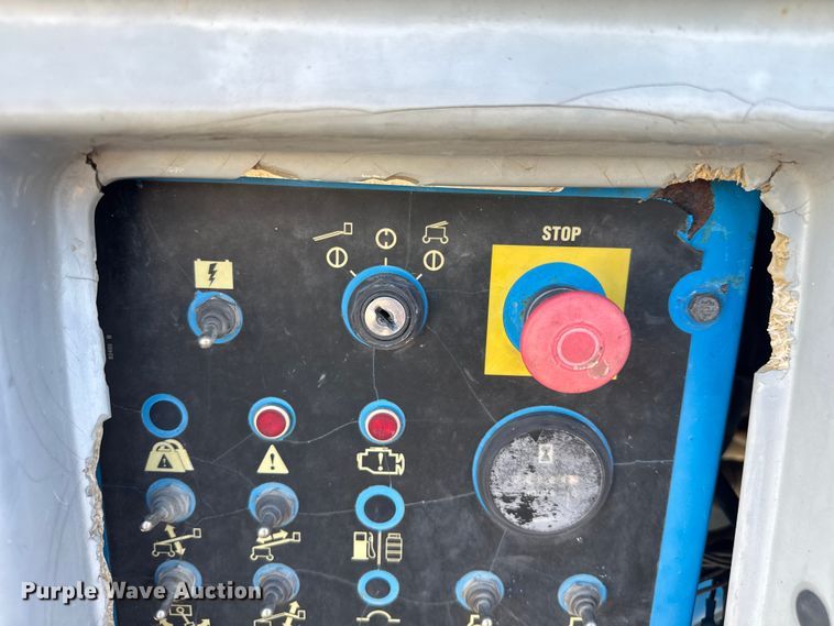 image for item FK0629 2007 Genie S-65  boom lift