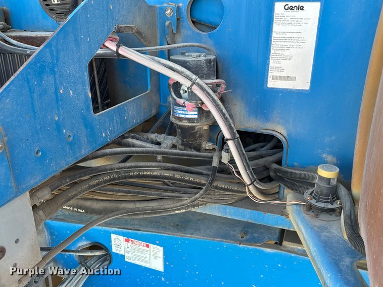 image for item FK0629 2007 Genie S-65  boom lift