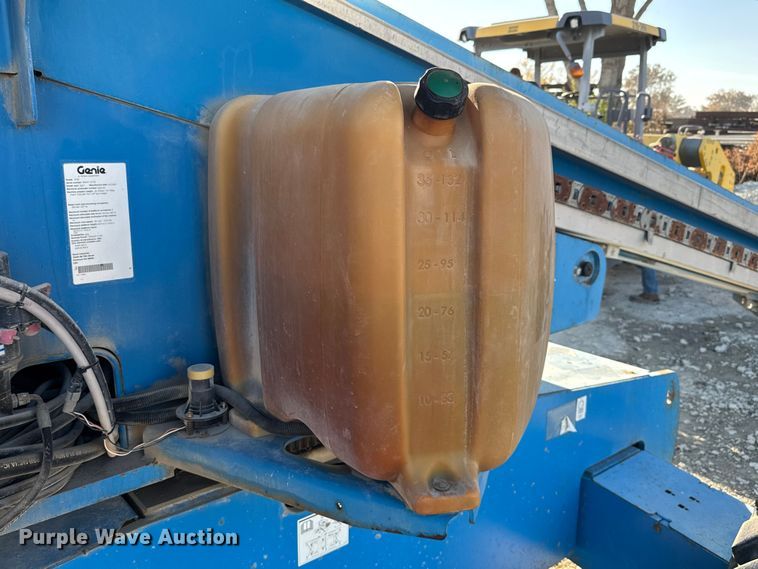 image for item FK0629 2007 Genie S-65  boom lift