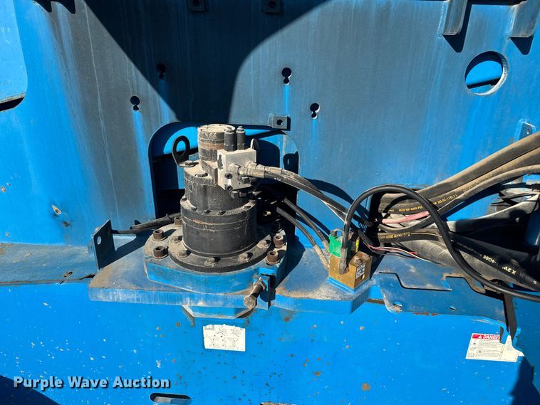 image for item FK0629 2007 Genie S-65  boom lift