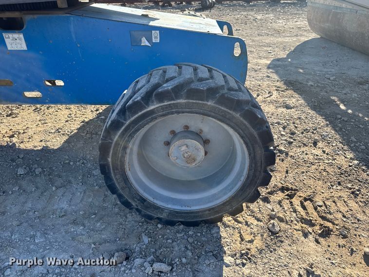 image for item FK0629 2007 Genie S-65  boom lift