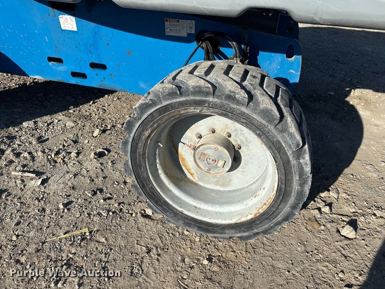 image for item FK0629 2007 Genie S-65  boom lift