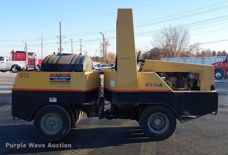 image for item FK0631 Hyster C530A pneumatic roller