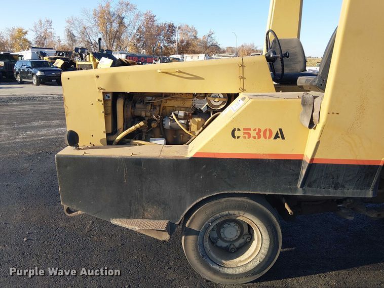 image for item FK0631 Hyster C530A pneumatic roller