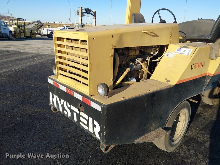 image for item FK0631 Hyster C530A pneumatic roller