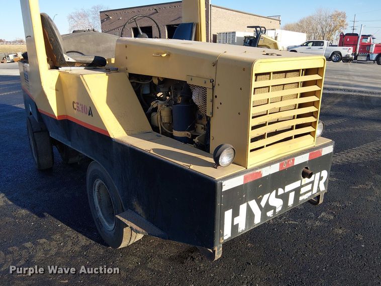 image for item FK0631 Hyster C530A pneumatic roller