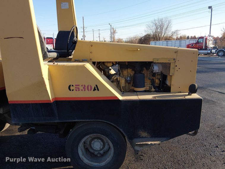 image for item FK0631 Hyster C530A pneumatic roller