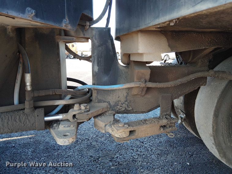 image for item FK0631 Hyster C530A pneumatic roller