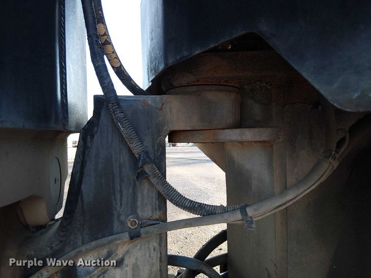 image for item FK0631 Hyster C530A pneumatic roller