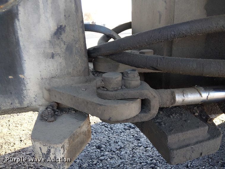 image for item FK0631 Hyster C530A pneumatic roller