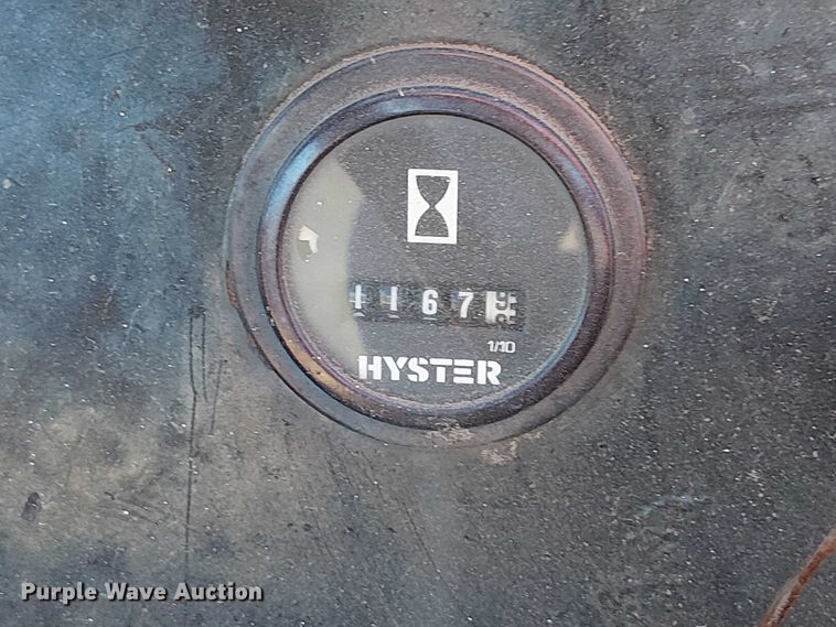 image for item FK0631 Hyster C530A pneumatic roller