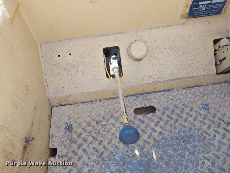 image for item FK0631 Hyster C530A pneumatic roller