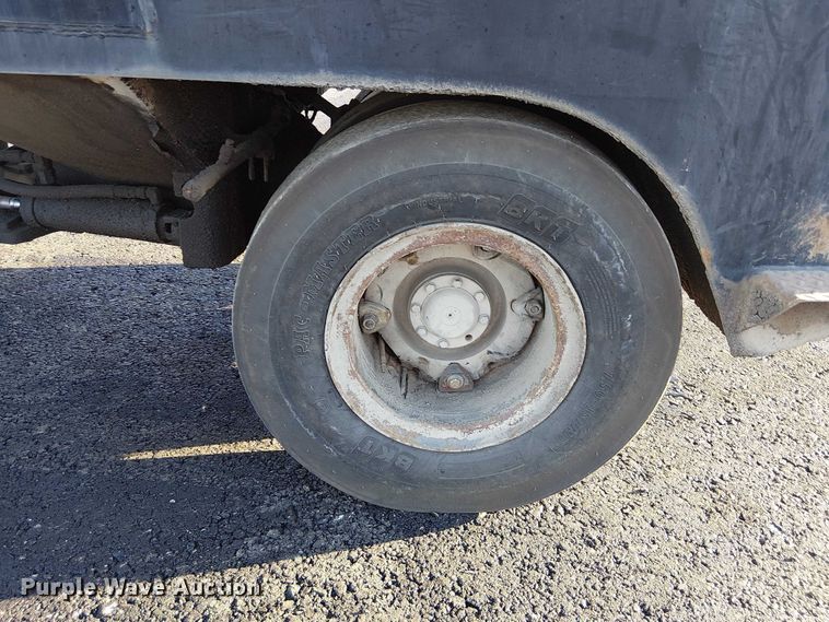 image for item FK0631 Hyster C530A pneumatic roller