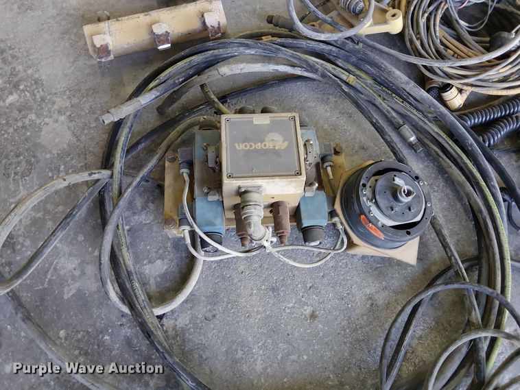 image for item FK0633 TopCon grade control parts