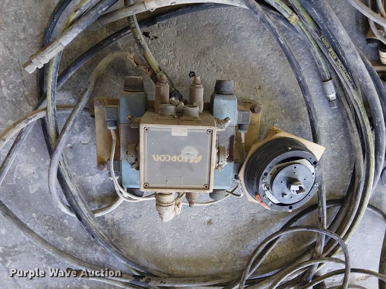 image for item FK0633 TopCon grade control parts