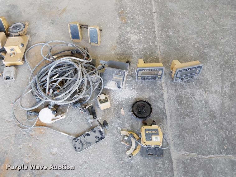 image for item FK0633 TopCon grade control parts