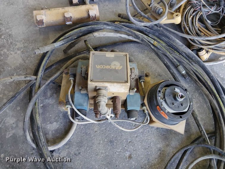 image for item FK0633 TopCon grade control parts