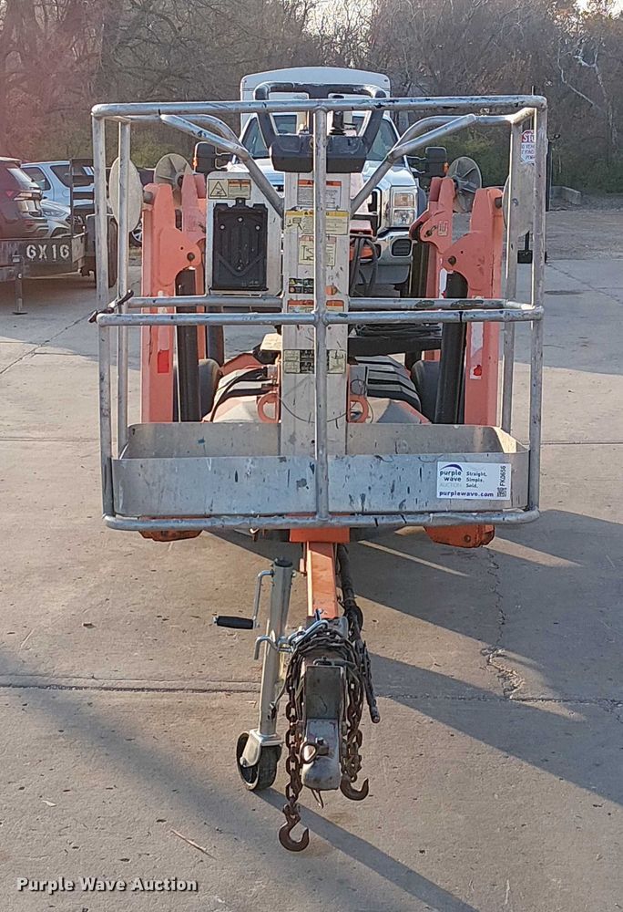 image for item FK0656 2006 JLG  T350 boom lift