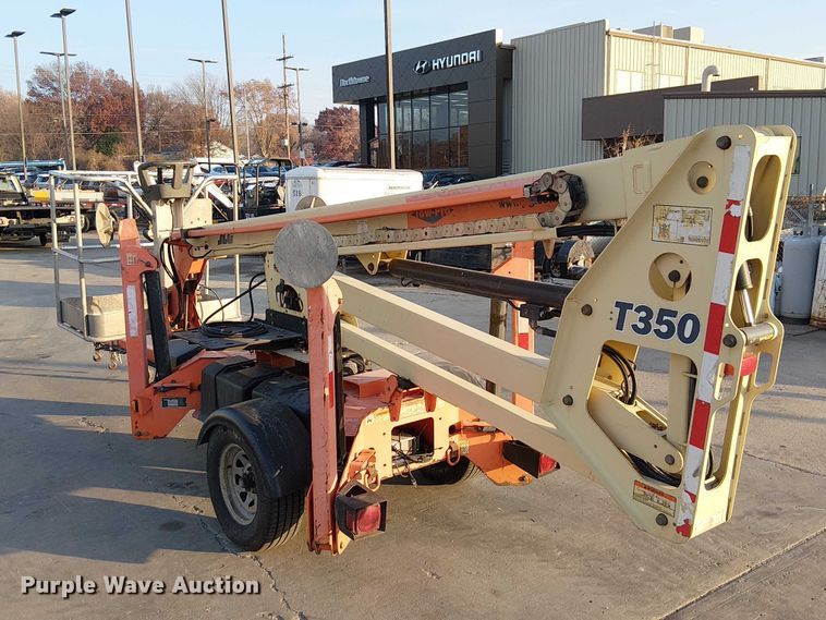 image for item FK0656 2006 JLG  T350 boom lift