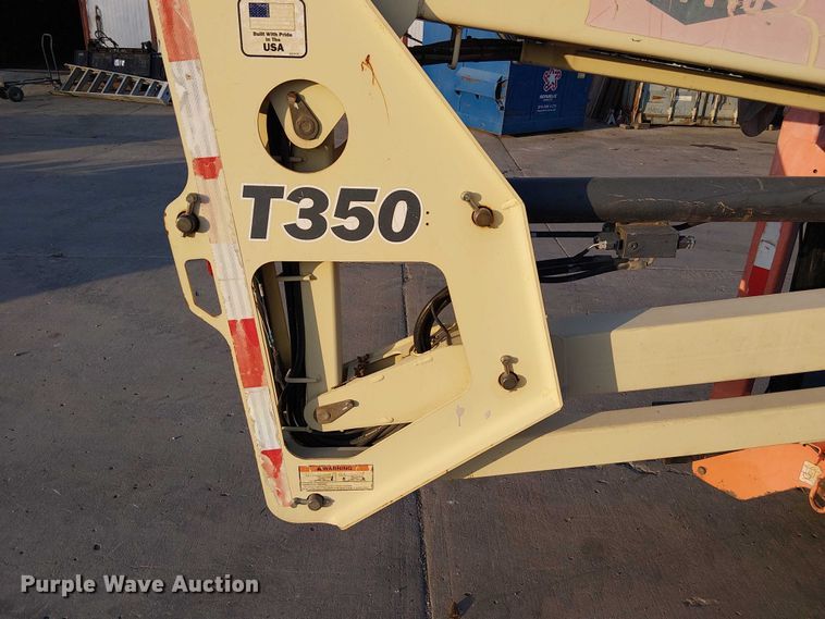 image for item FK0656 2006 JLG  T350 boom lift