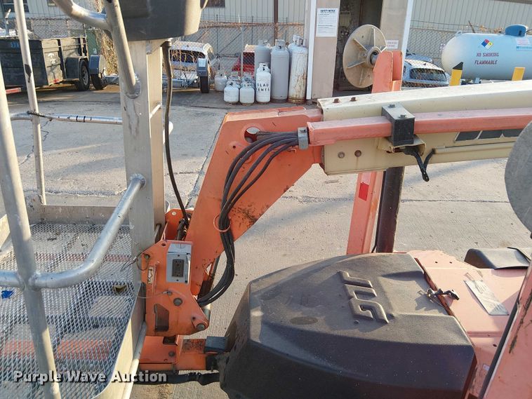 image for item FK0656 2006 JLG  T350 boom lift