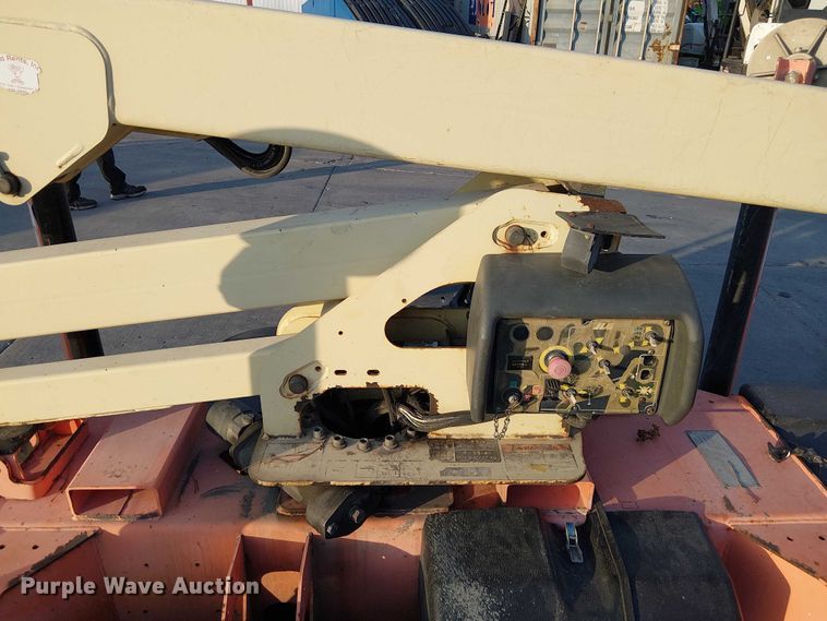 image for item FK0656 2006 JLG  T350 boom lift
