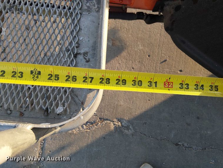 image for item FK0656 2006 JLG  T350 boom lift