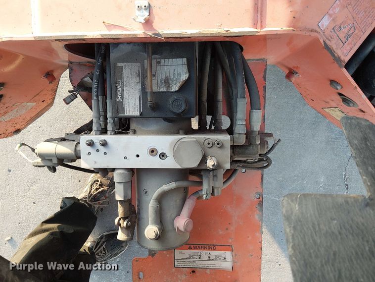 image for item FK0656 2006 JLG  T350 boom lift