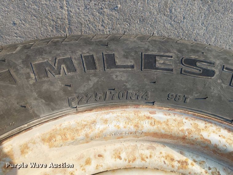 image for item FK0656 2006 JLG  T350 boom lift