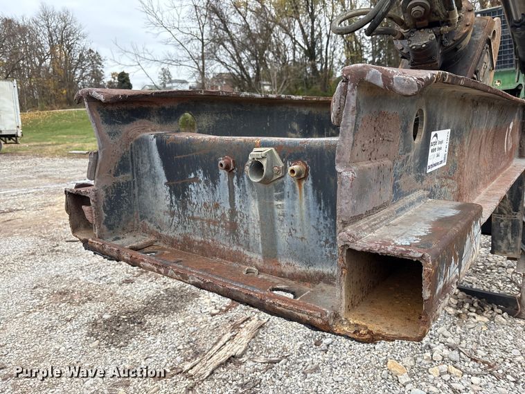 image for item FK1025 2011 John Deere 437D log loader