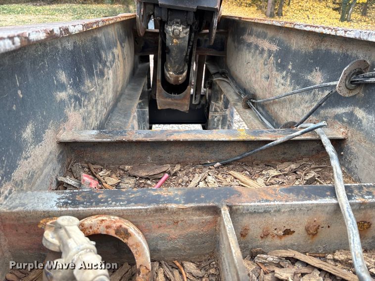 image for item FK1025 2011 John Deere 437D log loader