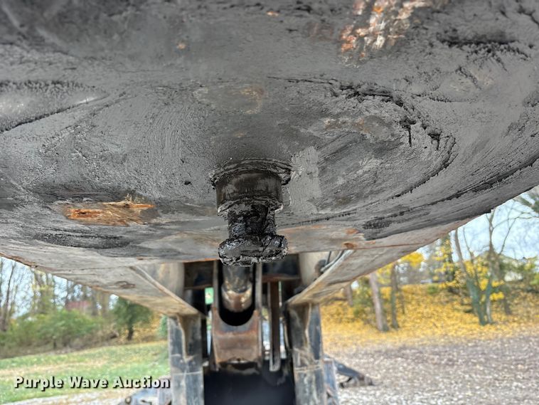 image for item FK1025 2011 John Deere 437D log loader