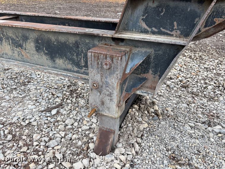 image for item FK1025 2011 John Deere 437D log loader